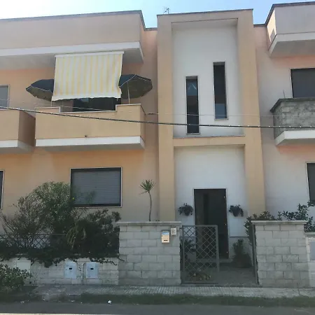 Casette Nel Borgo Holiday home Borgagne