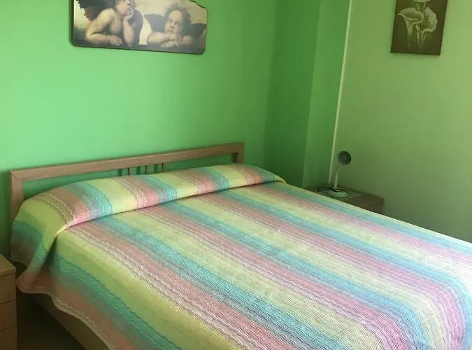 בית נופש Casette Nel Borgo בורגאנייה